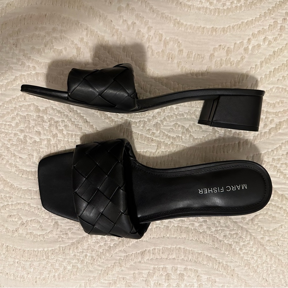 MARC FISHER CASPER SANDAL